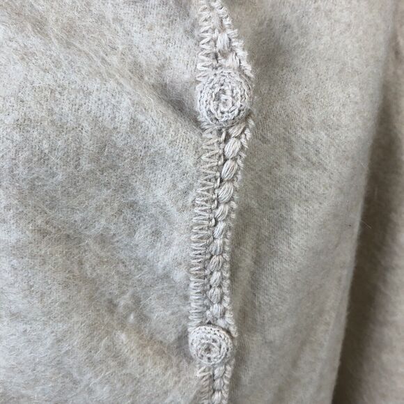 Artesania Celtex Alpaca Poncho OS Beige Flower Crochet Tassel Hand Made in Peru - Picture 4 of 13